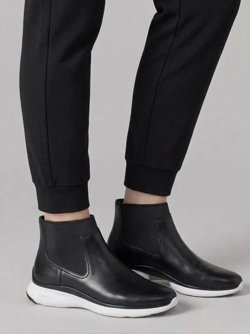 Cole HAAN Zerogrand Women’s 6.5B Waterproof Chelsea Boot Sneaker Shoes